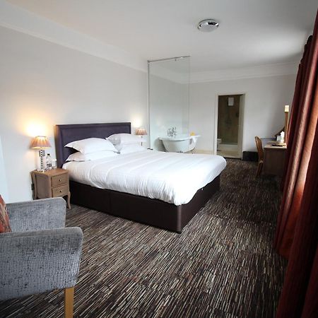 The Saracens Head Hotel Great Dunmow Exteriér fotografie
