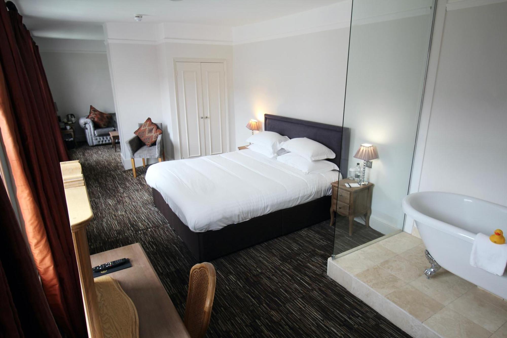 The Saracens Head Hotel Great Dunmow Exteriér fotografie