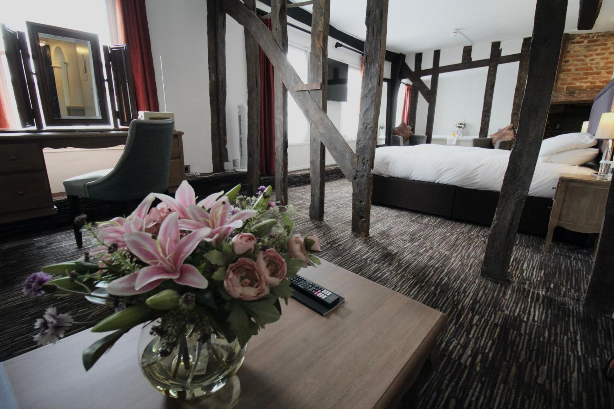 The Saracens Head Hotel Great Dunmow Exteriér fotografie