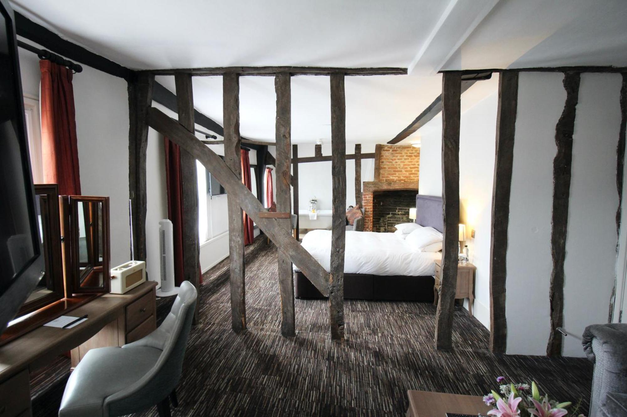 The Saracens Head Hotel Great Dunmow Exteriér fotografie