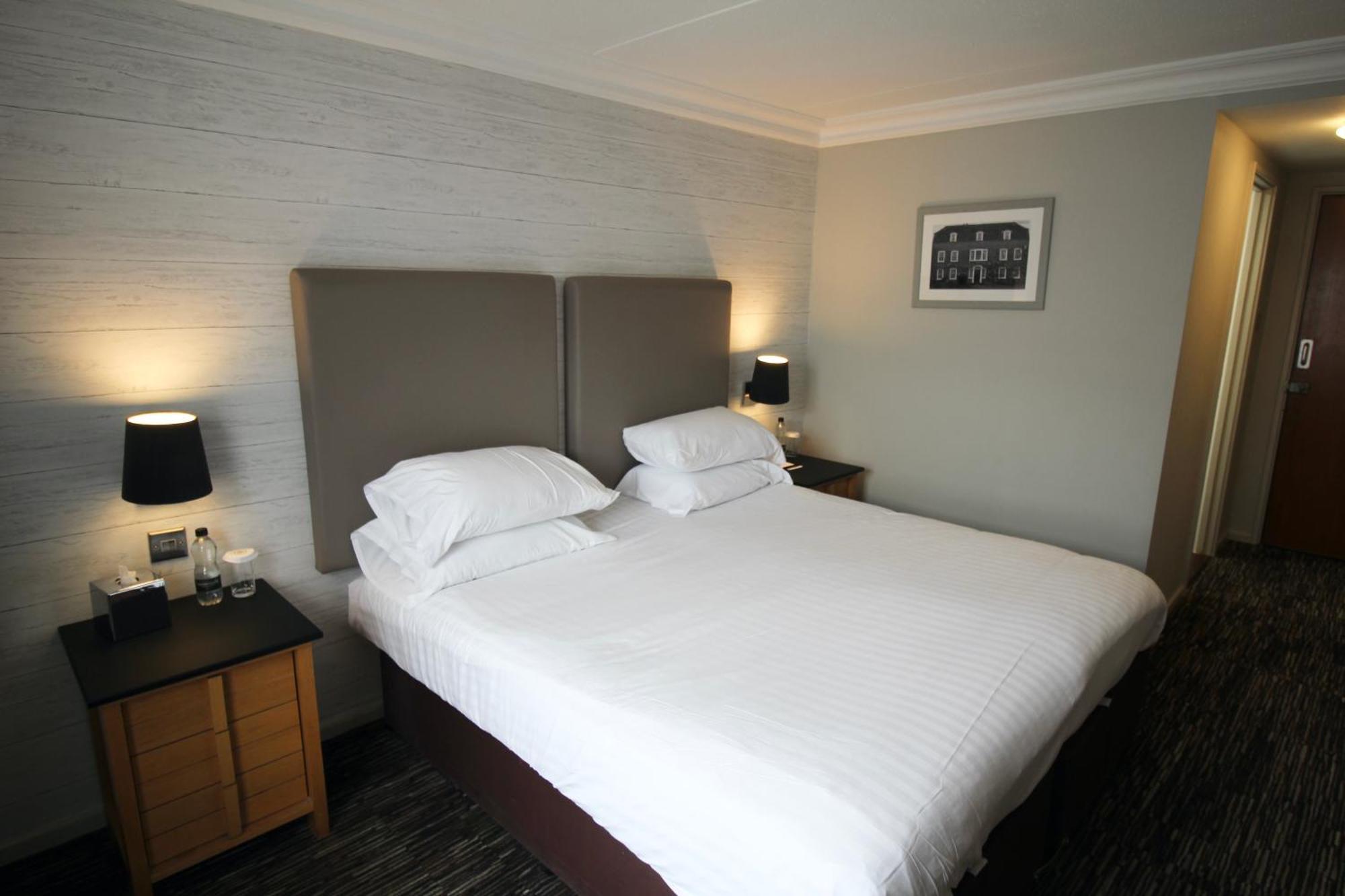 The Saracens Head Hotel Great Dunmow Exteriér fotografie