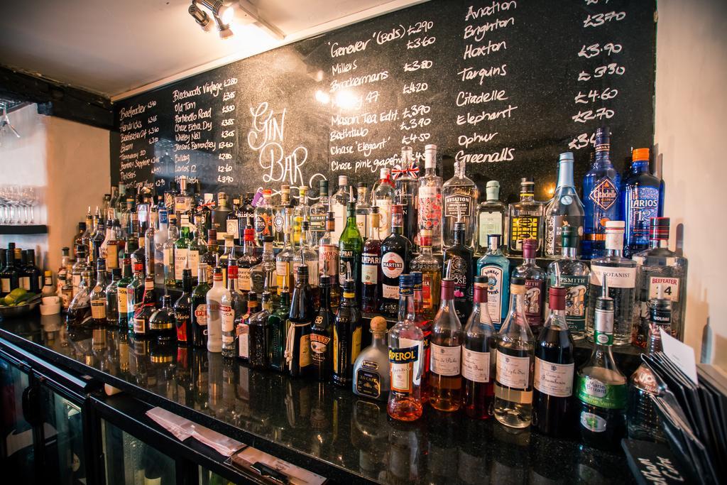The Saracens Head Hotel Great Dunmow Exteriér fotografie