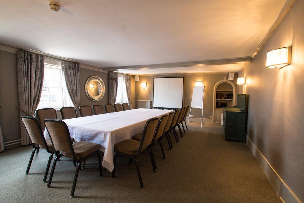 The Saracens Head Hotel Great Dunmow Exteriér fotografie