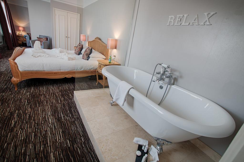 The Saracens Head Hotel Great Dunmow Exteriér fotografie