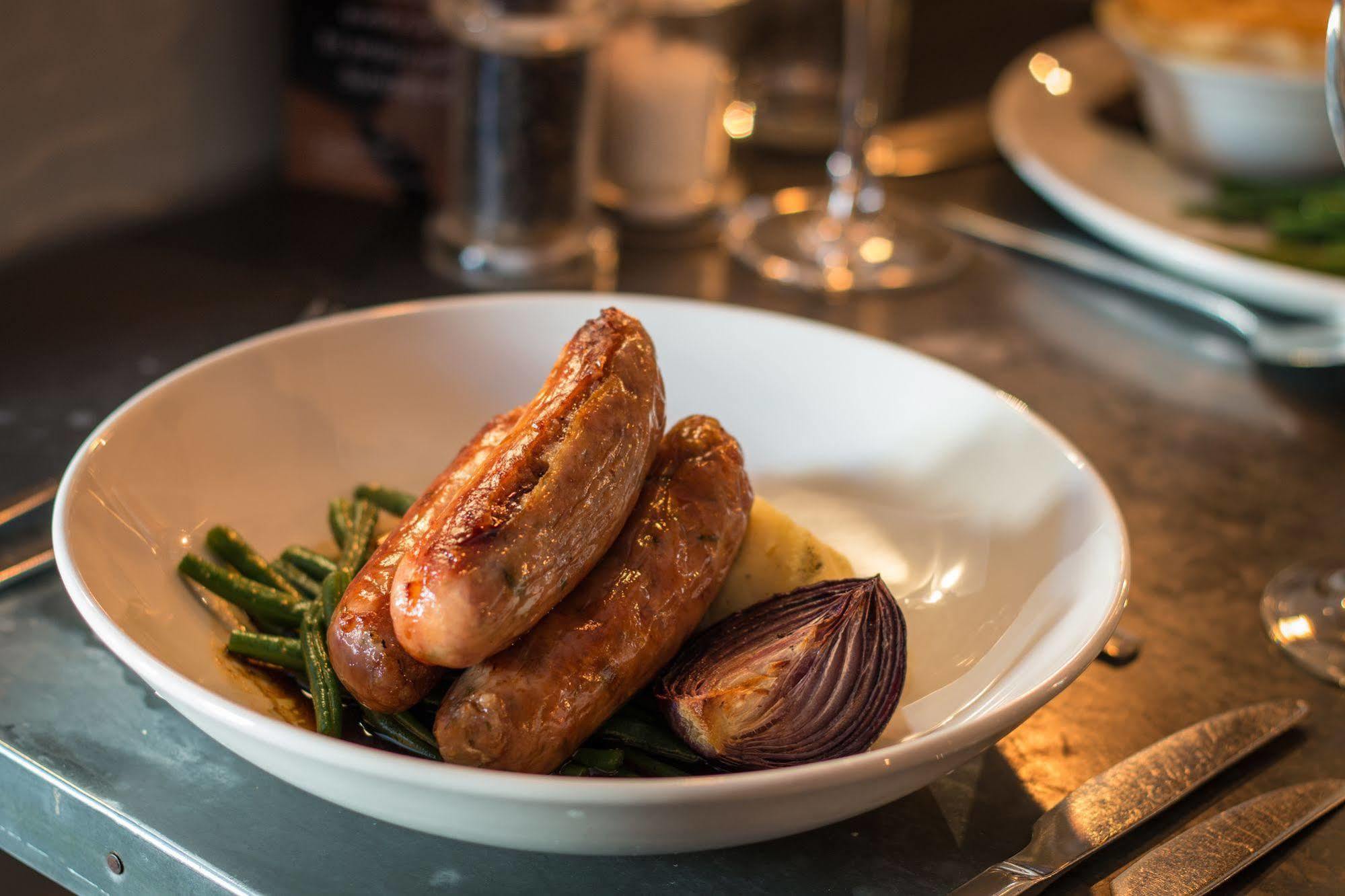 The Saracens Head Hotel Great Dunmow Exteriér fotografie