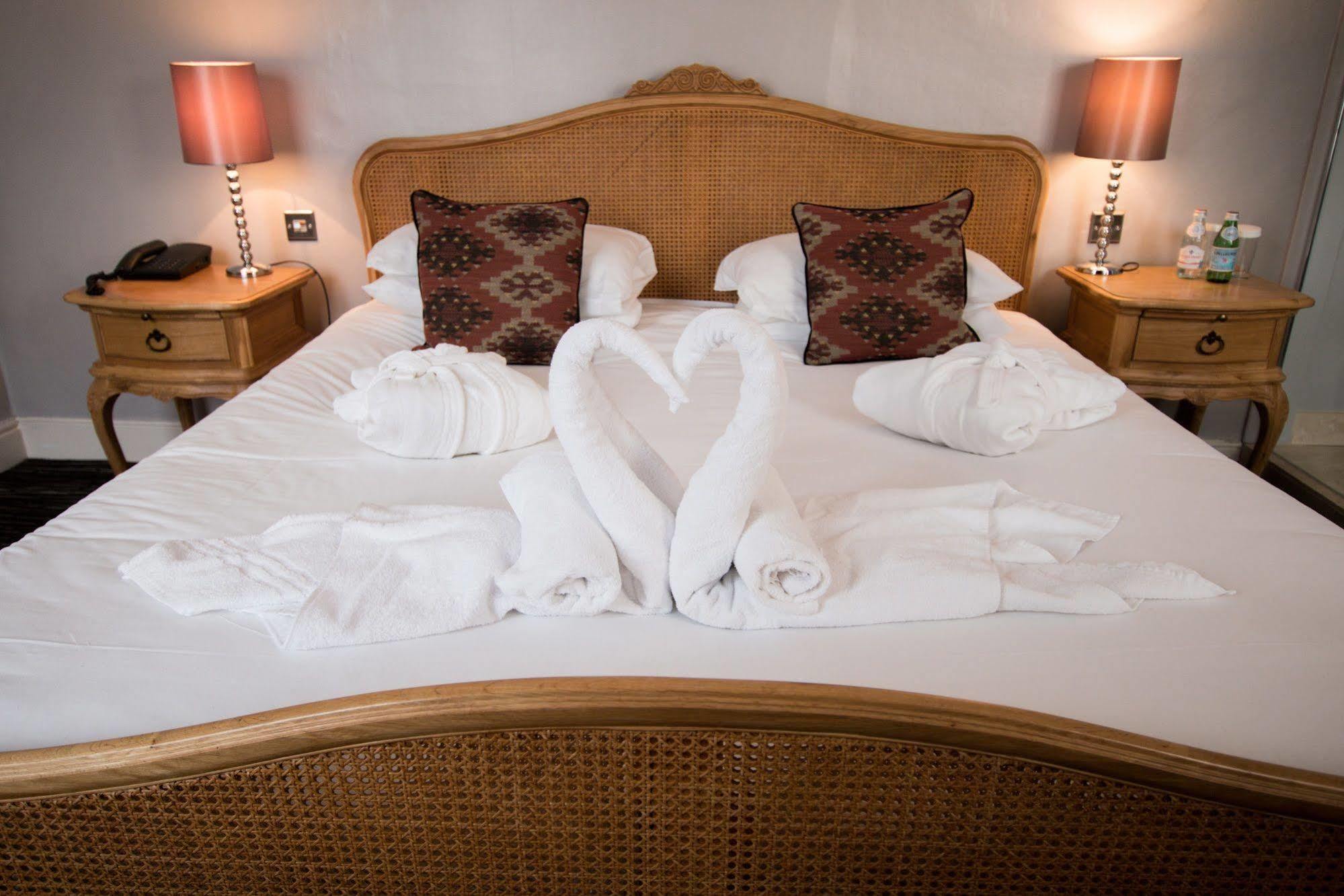 The Saracens Head Hotel Great Dunmow Exteriér fotografie